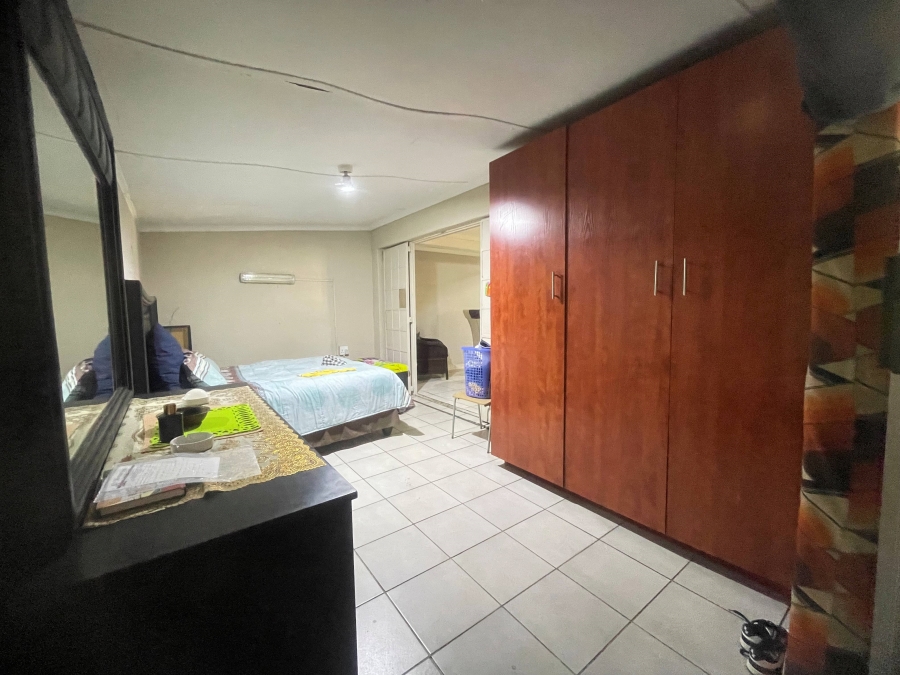 To Let 2 Bedroom Property for Rent in Flamwood North West